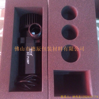 海綿內(nèi)托對(duì)各行各業(yè)產(chǎn)品起到絕緣、密封、防震、防塵、填充、隔音、固定，能夠保護(hù)包裝產(chǎn)品在運(yùn)輸過(guò)程中安然無(wú)恙，起到保護(hù)產(chǎn)品的一個(gè)作用，同時(shí)可以美化產(chǎn)品，提升產(chǎn)品檔次。